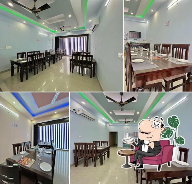 The interior of THE TRUE FOOD KITCHEN