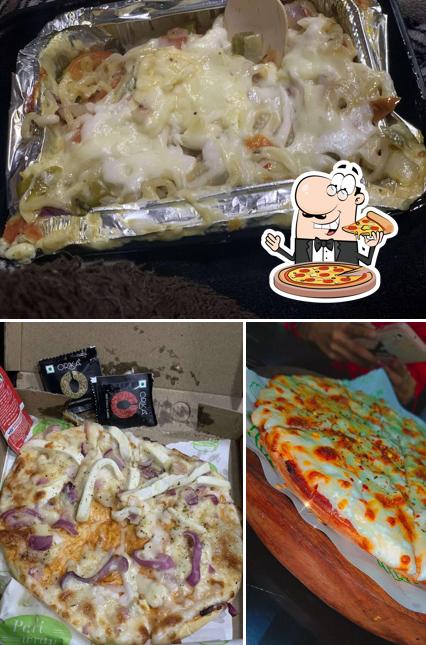 Try out pizza at Kulhar chai