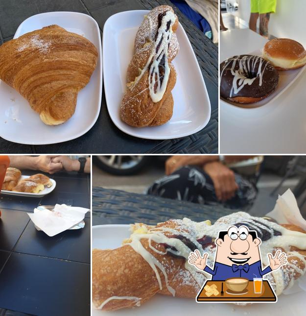 Platti al Caffetteria Pasticceria Nanà