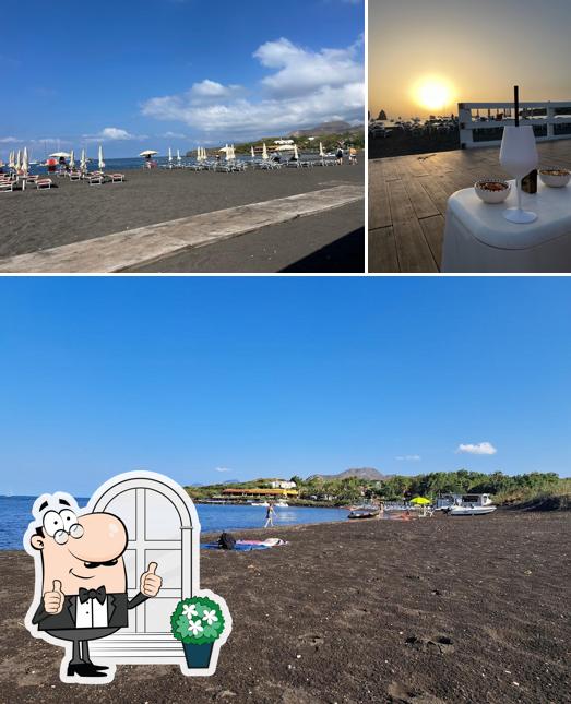 Gli esterni di Baia Negra