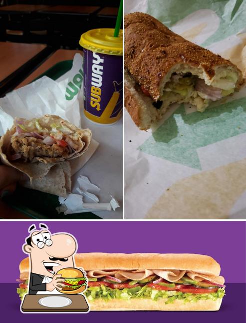 Try out a burger at Subway Niwan Bazar Pathankot