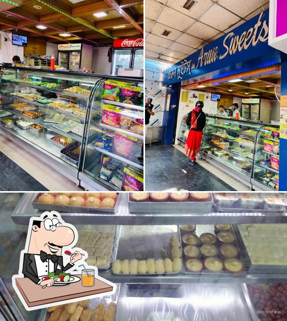 Food at Arun Sweets