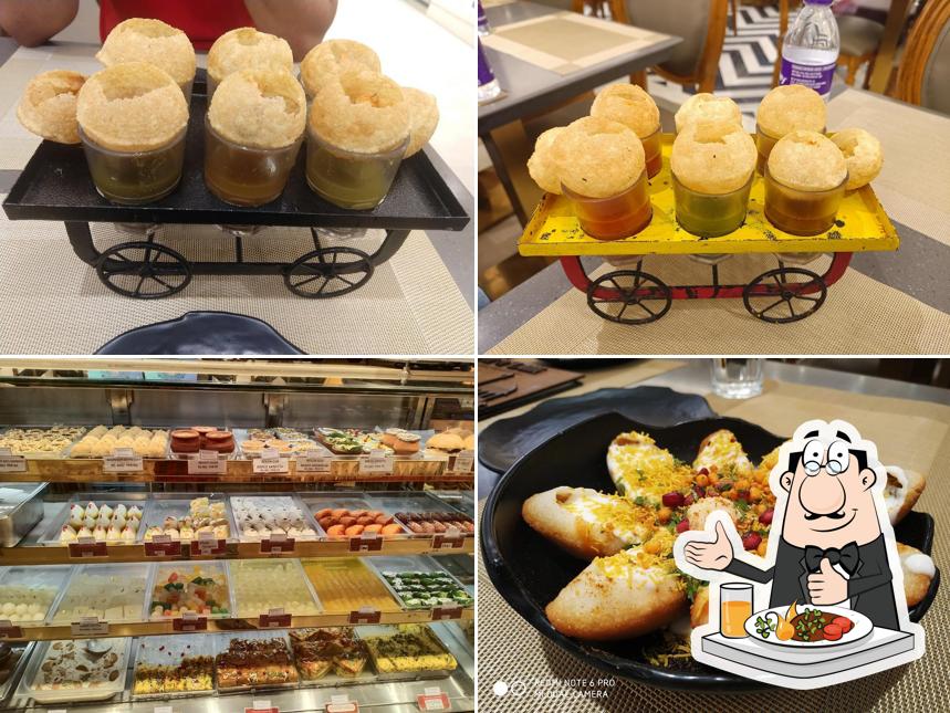 Meals at Delhi Mithai Wala