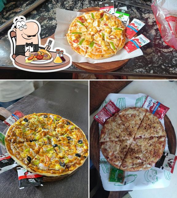 Pick pizza at Sparrow food and cafe