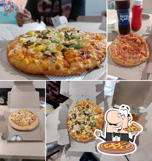 Get different types of pizza