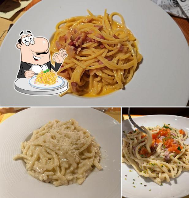 Spaghetti alla carbonara al Cremeria Manzoni di Battista Rosa