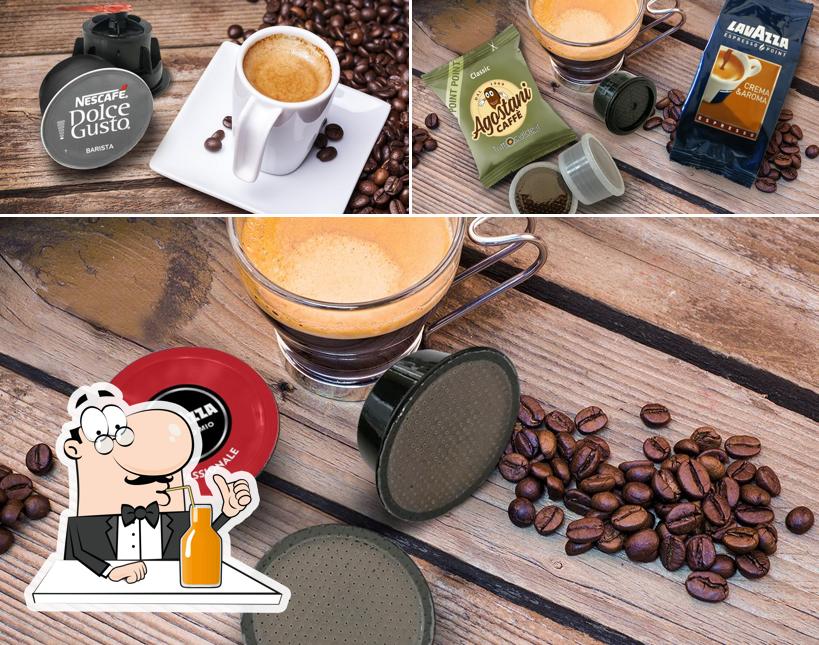 Goditi un drink a Bar Caffe' Agostani
