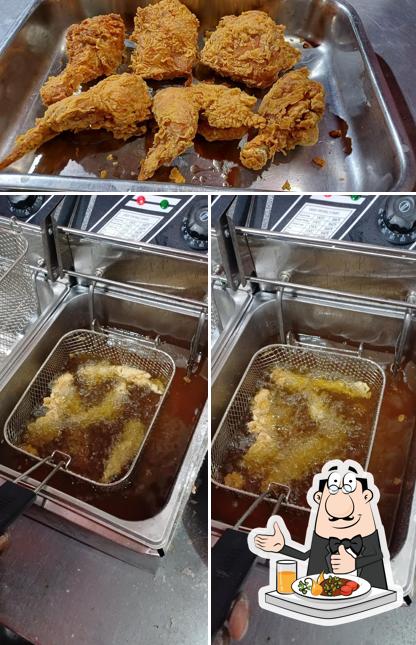 Food at DHOSTH HOTEL&CHINESE RESTAURENT