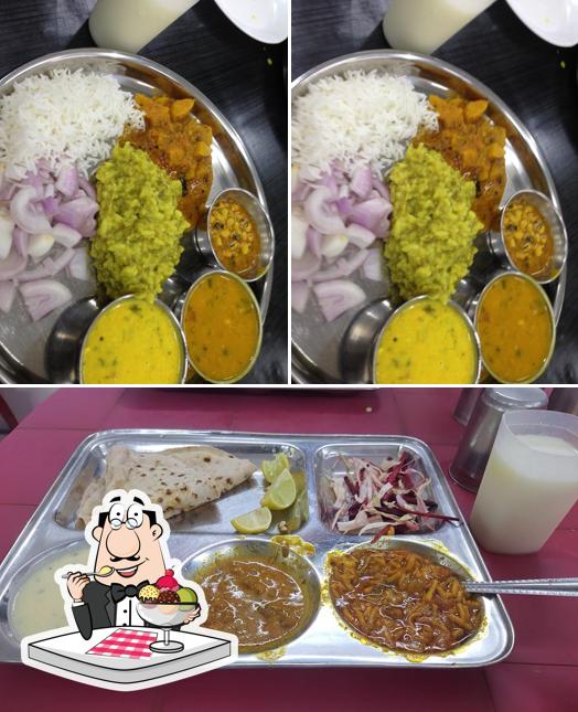 Rajwadi Bhojnalay offers a range of desserts