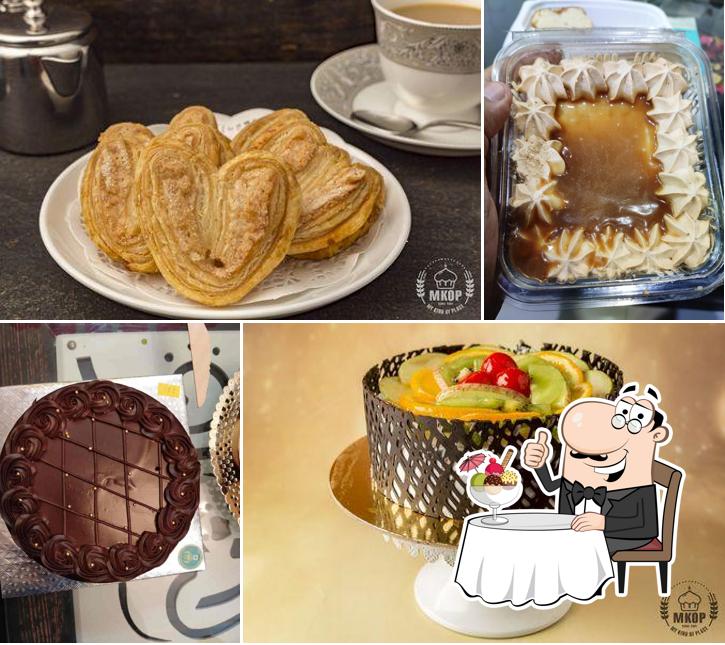 MKOP- The Exclusive Bakery Store Pratap Pura Cakes, Bakes and More! serves a selection of sweet dishes
