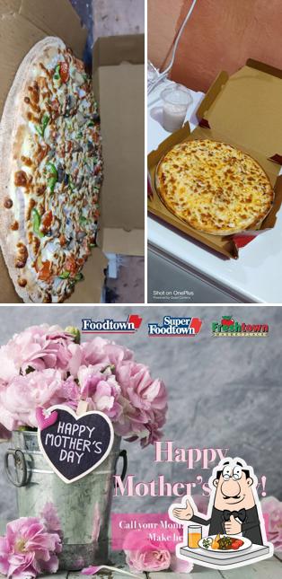 Meals at Food town
