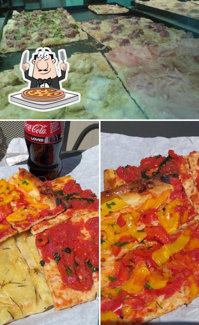 Prenditi una pizza a Pizza Rustica