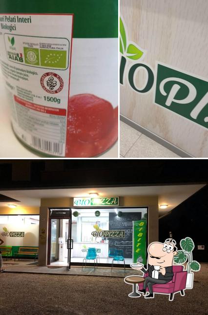 Gli interni di Bio pizza