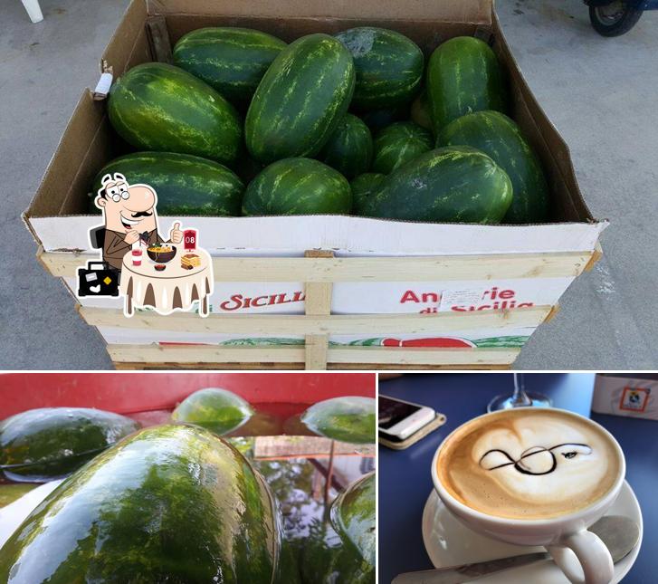 La foto di cibo e bevanda da Anguriara Rocca