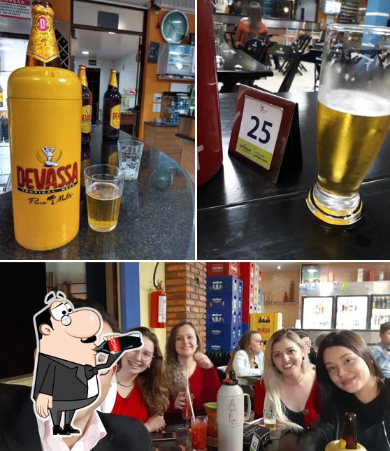 O Bar G3 se destaca pelo bebida e interior