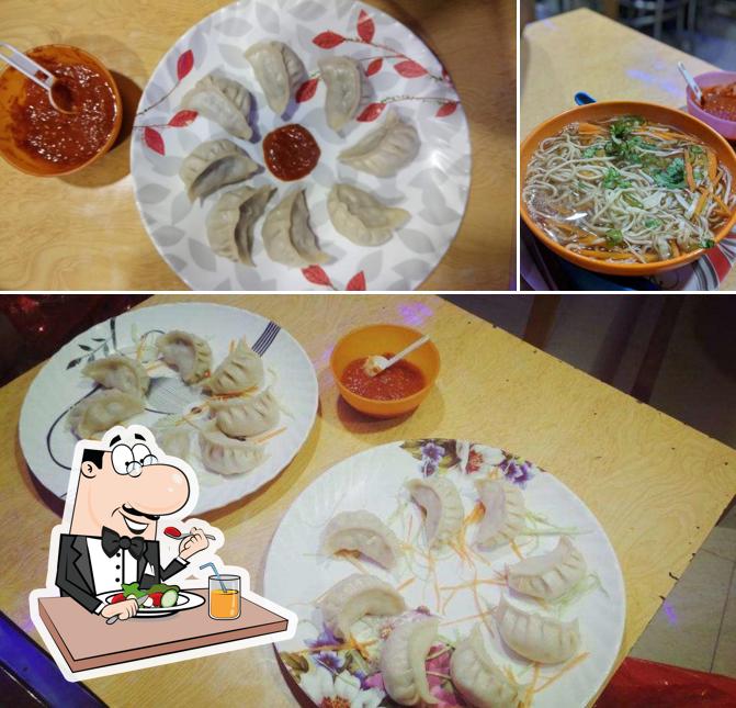Food at McLLeo Momos