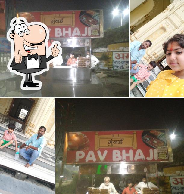 See this picture of Mumbai pav bhaji
