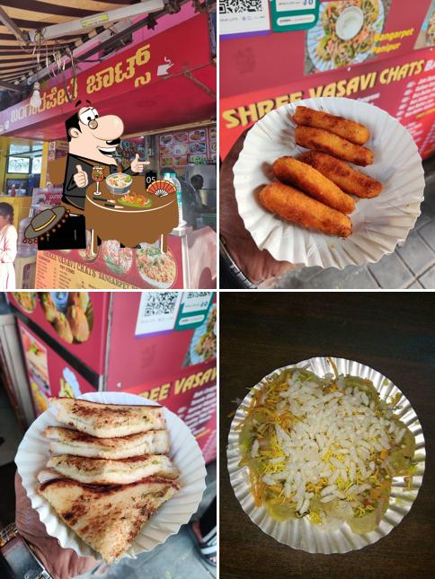 Food at Shree Vasavi Chats Bangarpet Pani Puri