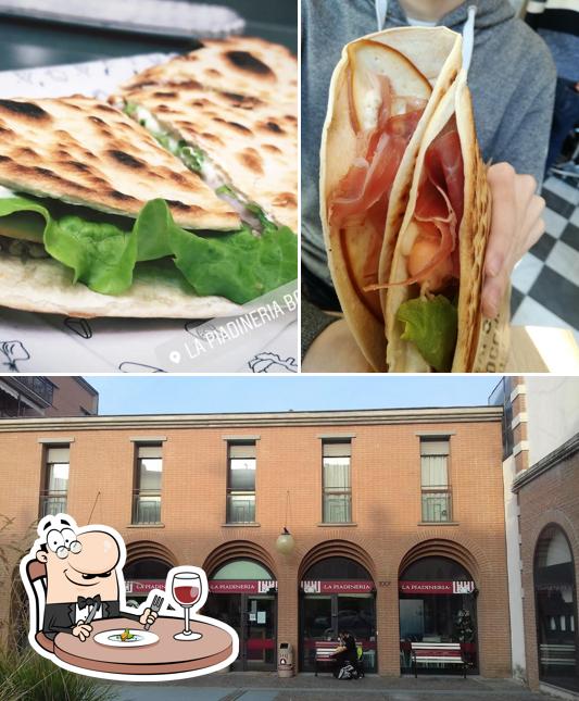 La Piadineria si caratterizza per la cibo e esterno