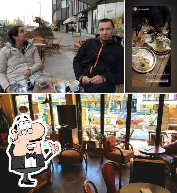 Gli interni di Cafe Central Domžale