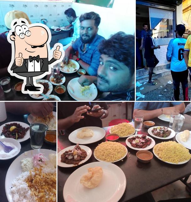 Here's a pic of Hotel Arafa