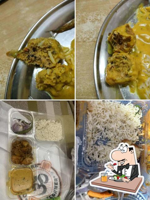 Food at Om bhatura corner