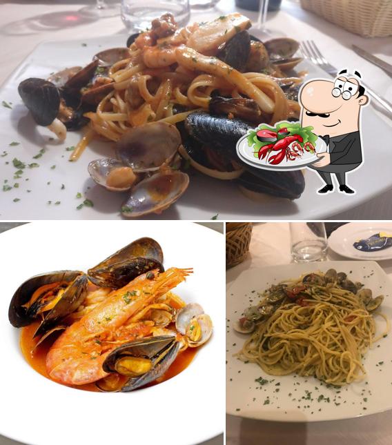 Gli ospiti di La Corte dei Vaccà possono ordinare diversi prodotti di cucina di mare