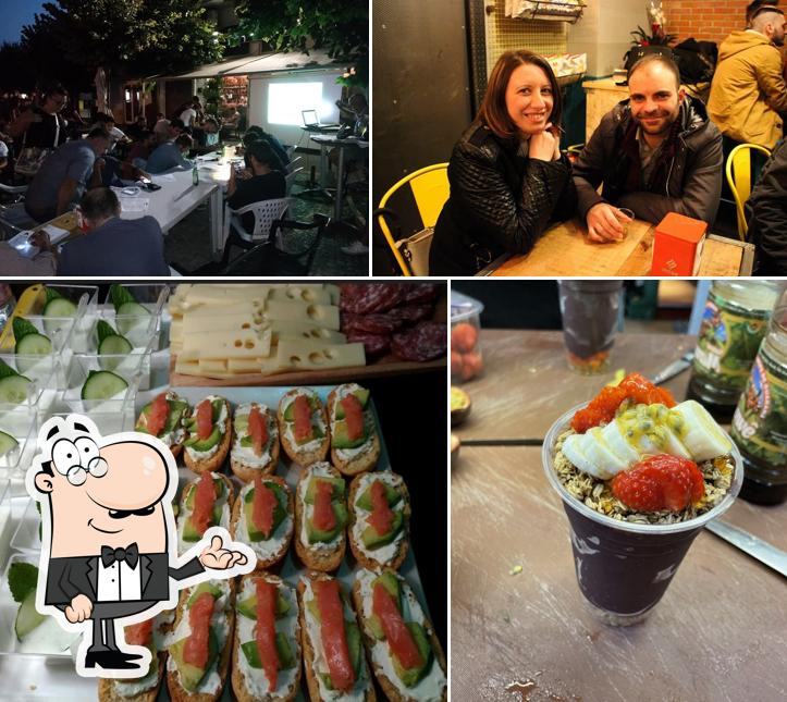 Guarda la foto che raffigura la interni e cibo di Guaranà Cafè