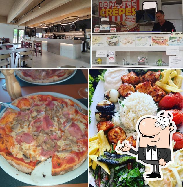 La interni e cibo del ristorante
