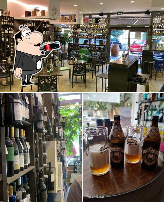 Zio Spirito si caratterizza per la bevanda e interni