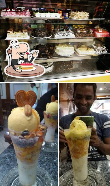 Baby Cool Bar & Sweets provides a selection of desserts