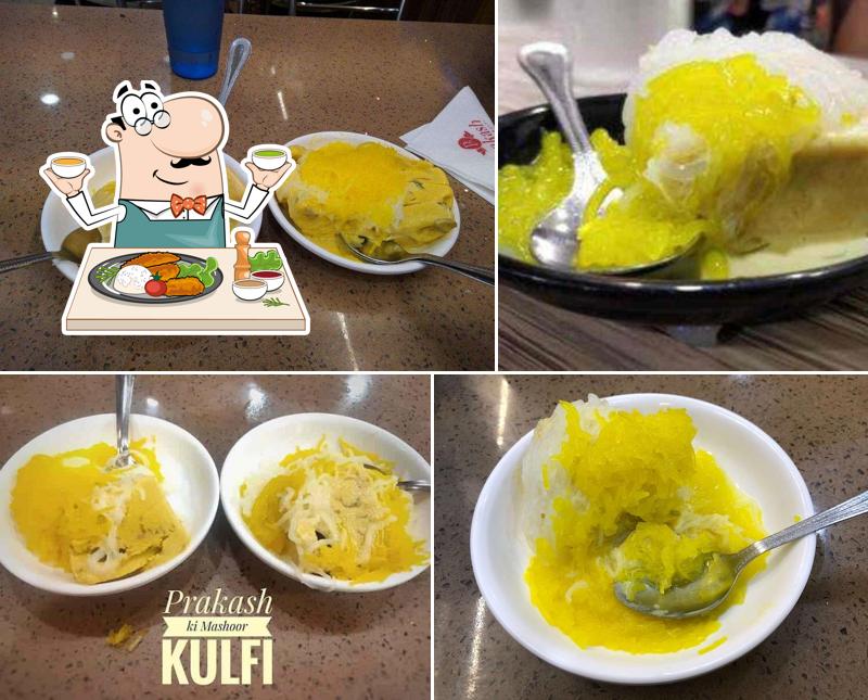 Food at Prakash Ki Mashoor Kulfi - Chowk