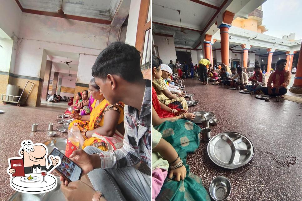 Food at Shri Ram Rasoi