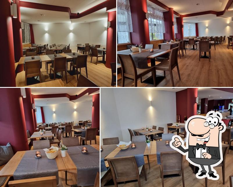 Gli interni di Restaurant & Cafe Schiller