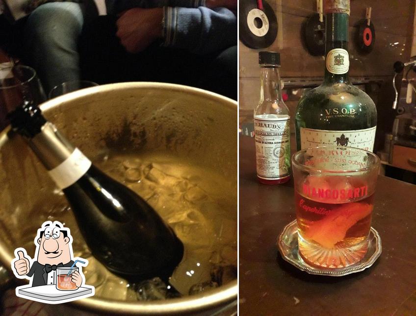 Goditi un drink dal menu