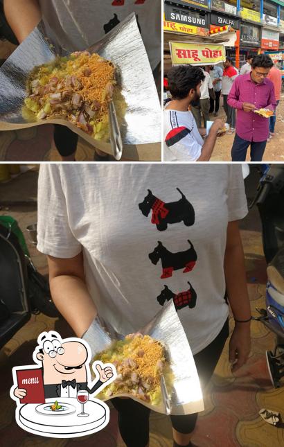 Food at Sahu poha