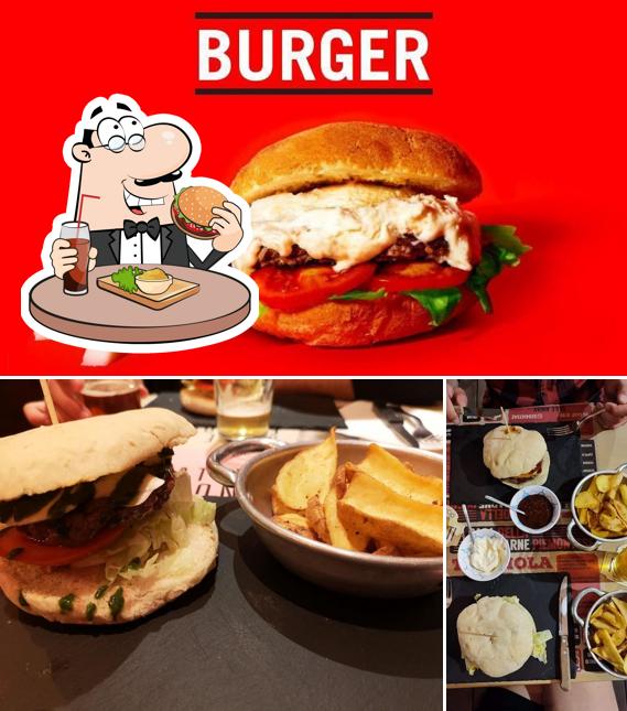 Ordina un hamburger a The Piola casa della carne piemontese