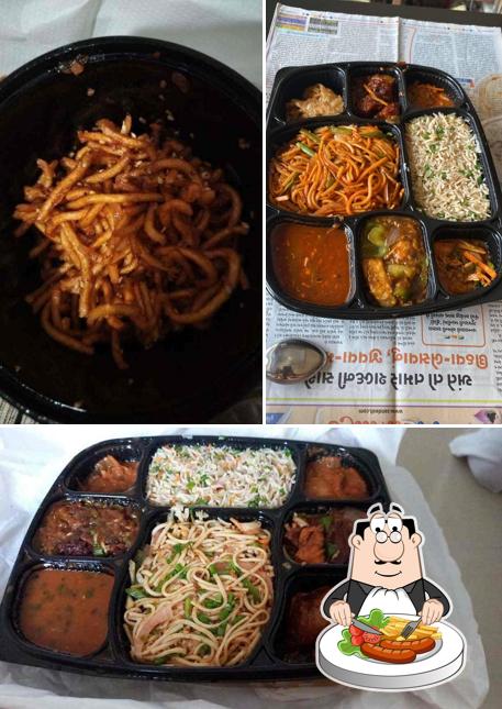 Food at What The Wok