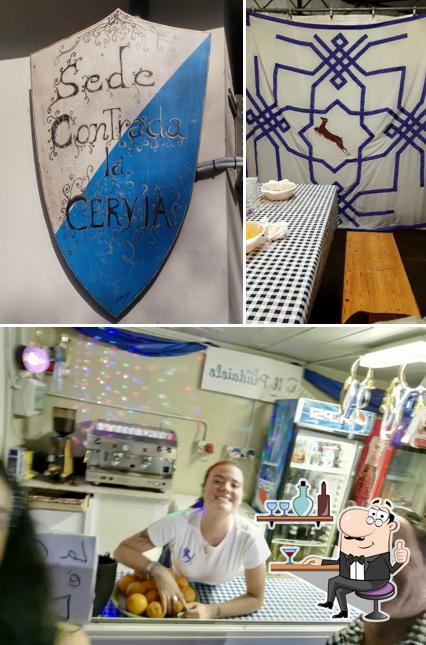 Circolo Contrada La Cervia si caratterizza per la interni e cibo