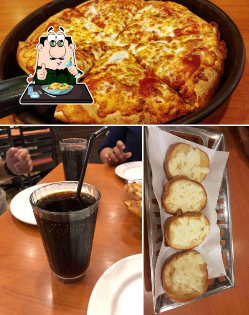 Meals at Pizza Hut Inorbit Mall Malad, Mumbai Meals at Pizza Hut Inorbit Mall Malad, Mumbai