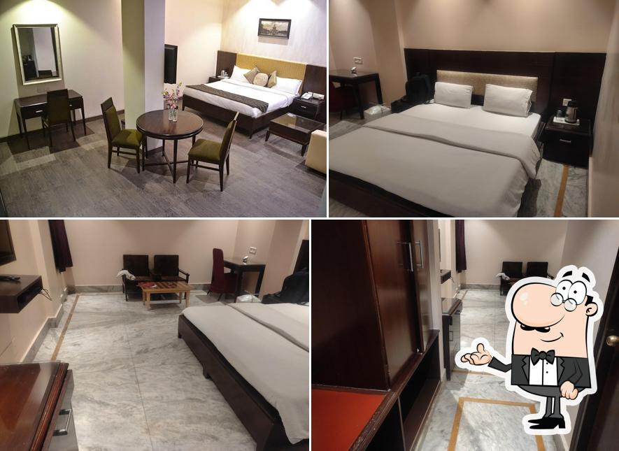 Check out how Hotel Shrinath Palace looks inside