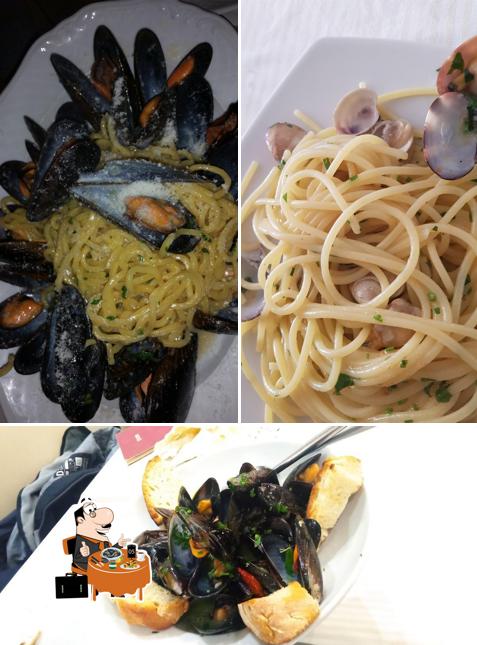 Ordina tra i molti pasti di mare proposti a Al Jolly