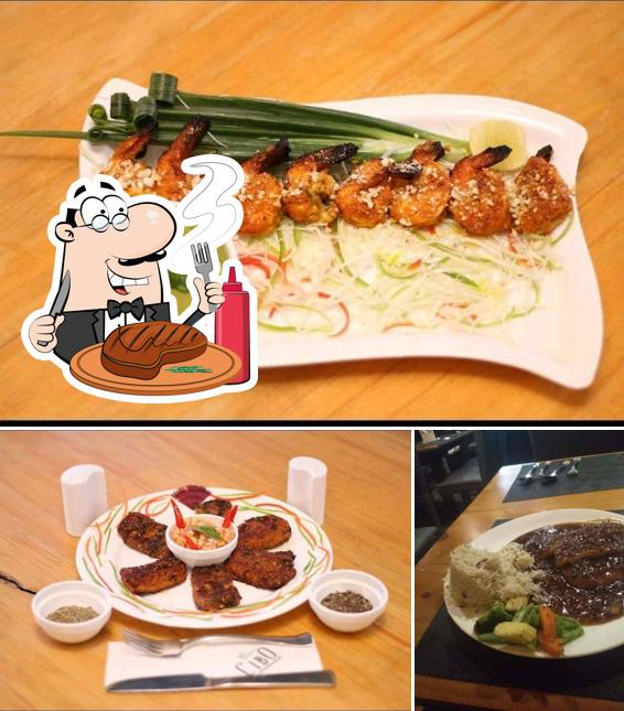 Get meat dishes at Cibo Express