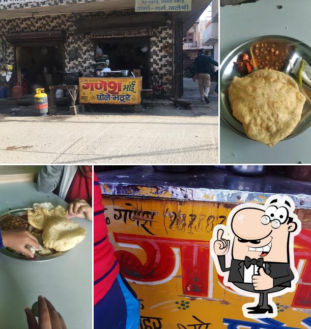 Look at this image of Ganesh Bhai Chola Batura Wala