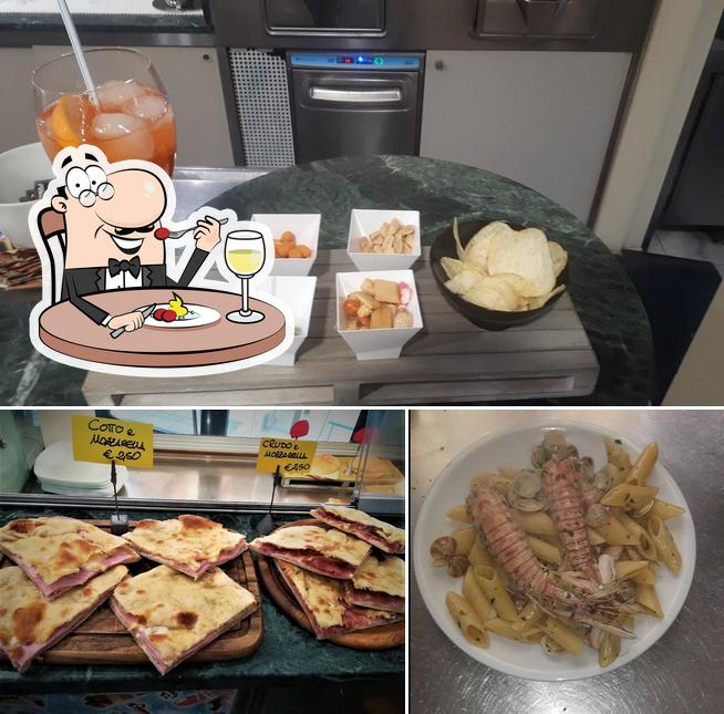 Cibo al Golden Bar-Pizzeria Di Guarino Massimo