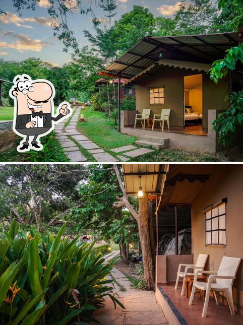 The interior of New Lucky Dhaba Harapanahalli ನ್ಯೂ ಲಕ್ಕಿ ಡಾಭ