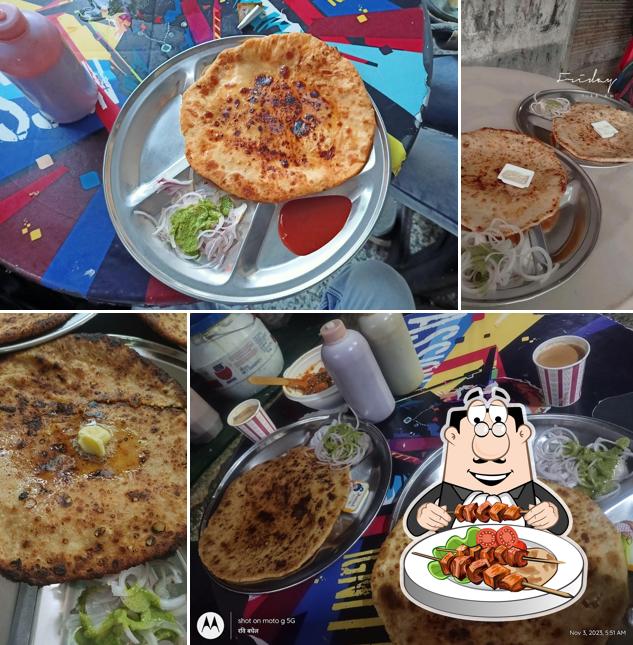 Food at Pandat Ji Parantha Hut