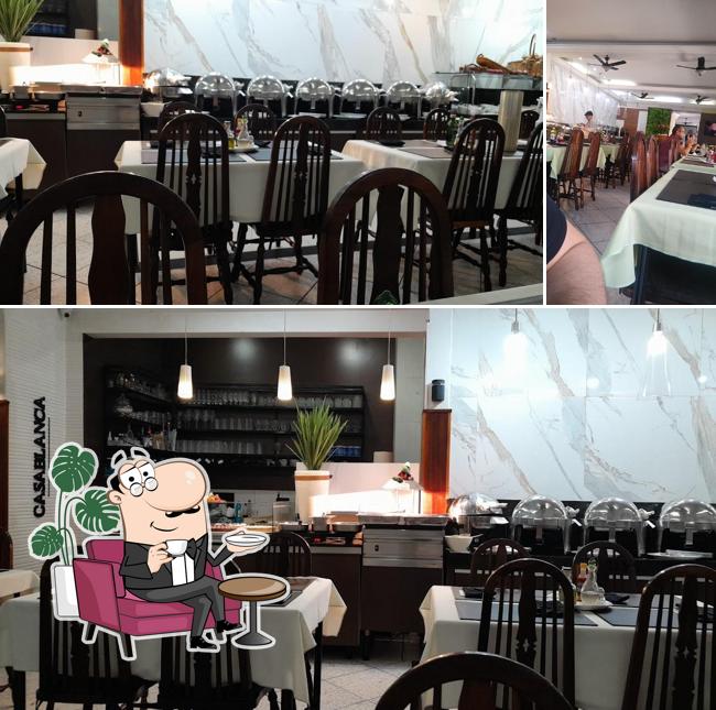 Veja imagens do interior do CasaBlanca Restaurante