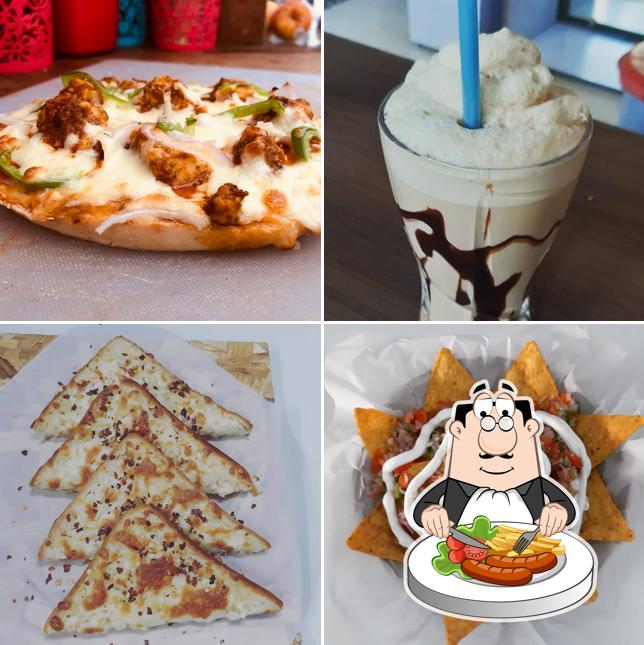 Food at Cafe Happifeast