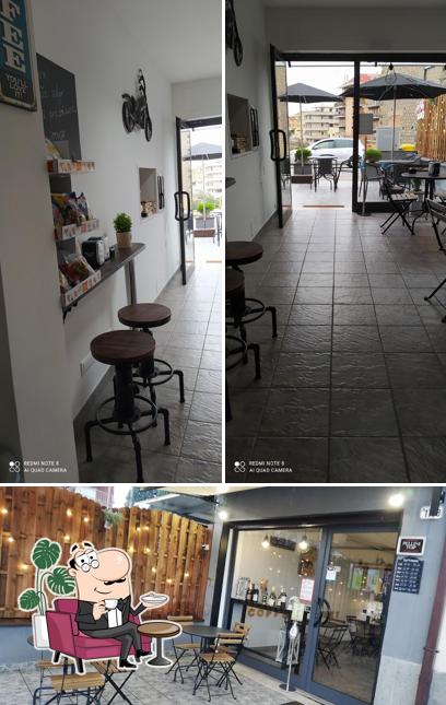 Bar Coffee Street